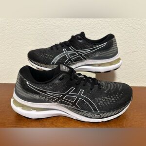Asics Gel Kayano 28 1012B047
Athletic Running Shoes Sneakers
Women's Size 8